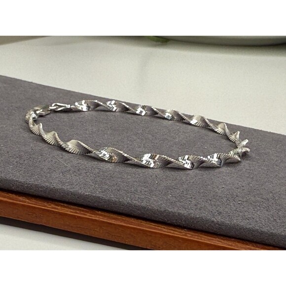 Vintage Italian Sterling Silver Ribbon Twist Bracelet – 6.75” – 925 Italy - Picture 7 of 8